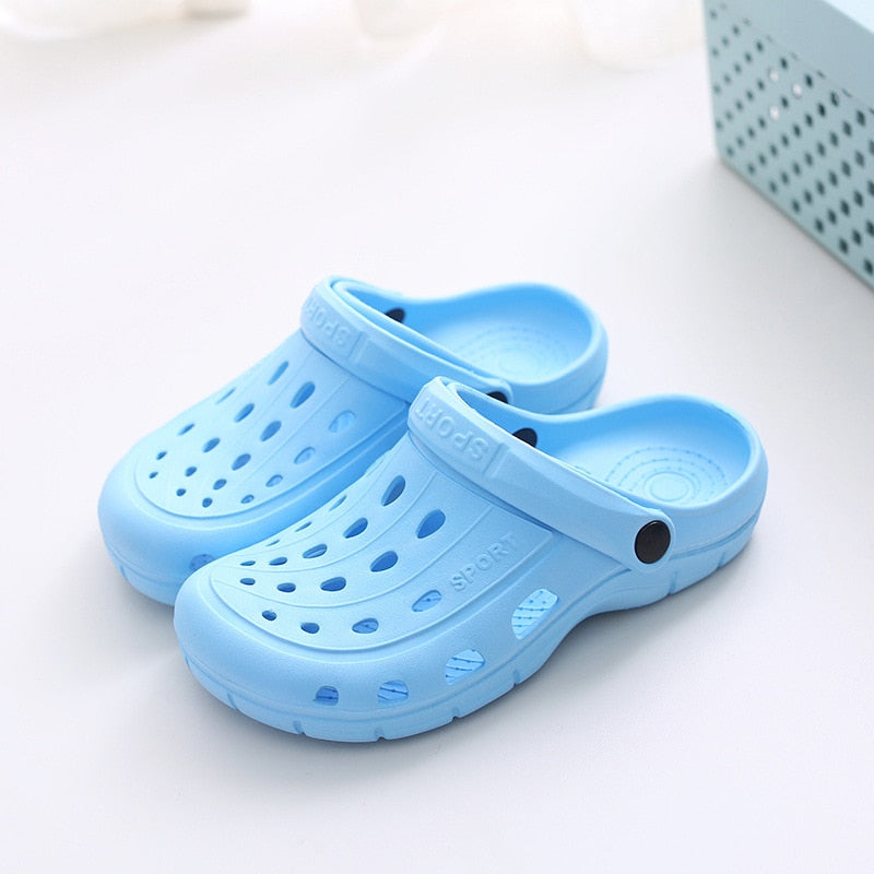 Summer Women Slippers Garden Shoes Unisex