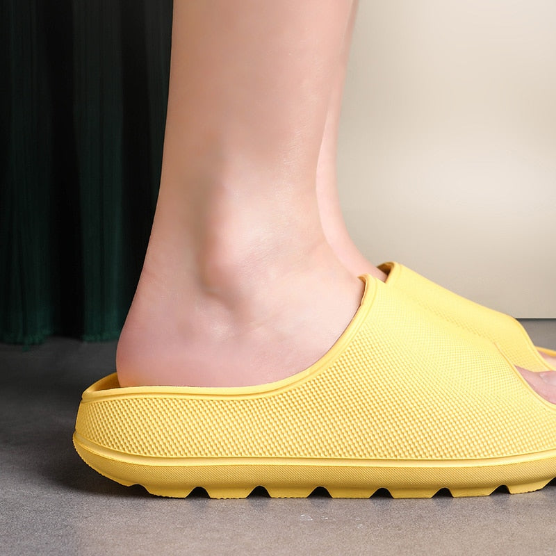 Woman Men Slippers for Home Cloud Slipper